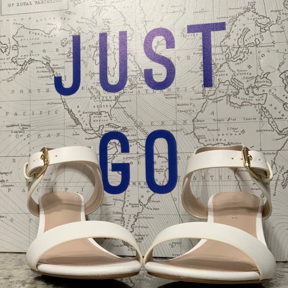 ❌Kelly & Katie White heels ❌Sold